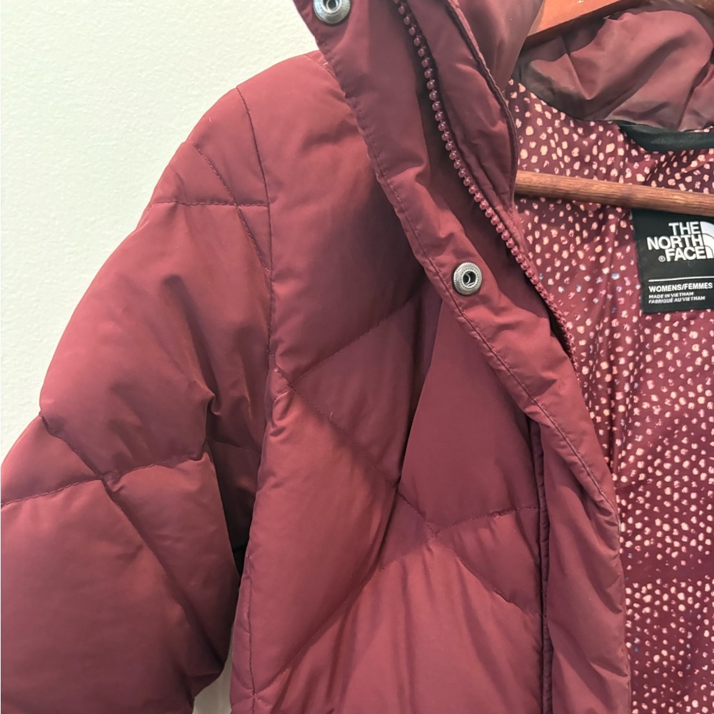 The North Face Long Jacket - Burgundy, Small - Picture 4 of 11